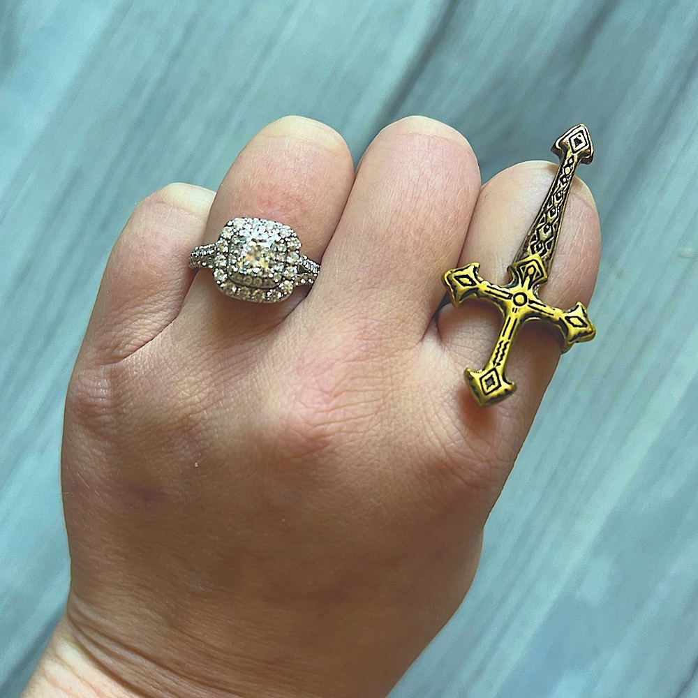Spell Sword Ring 🗡️✨ - Picture 4 of 6